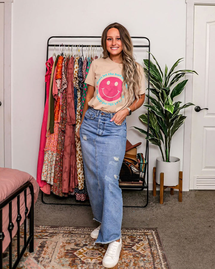 Don't Let The Bad Days Win Graphic Tee - @Happyhemlines