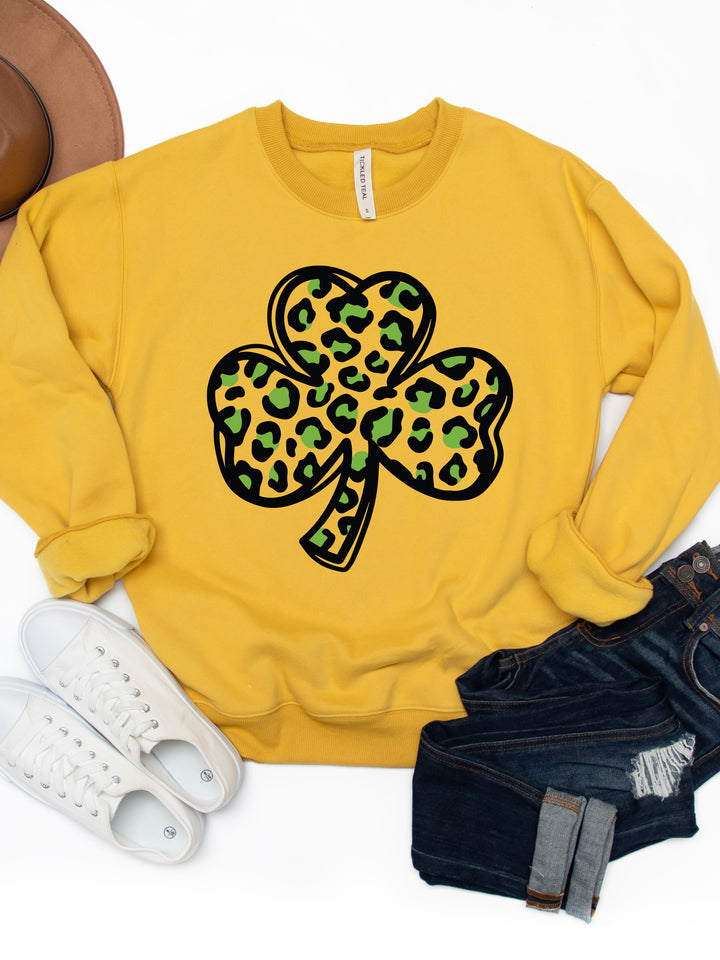 Cheetah Clover  - Graphic Sweatshirt