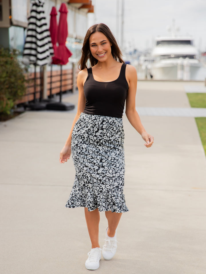 Patterned Ruffle Hem Pencil Skirt