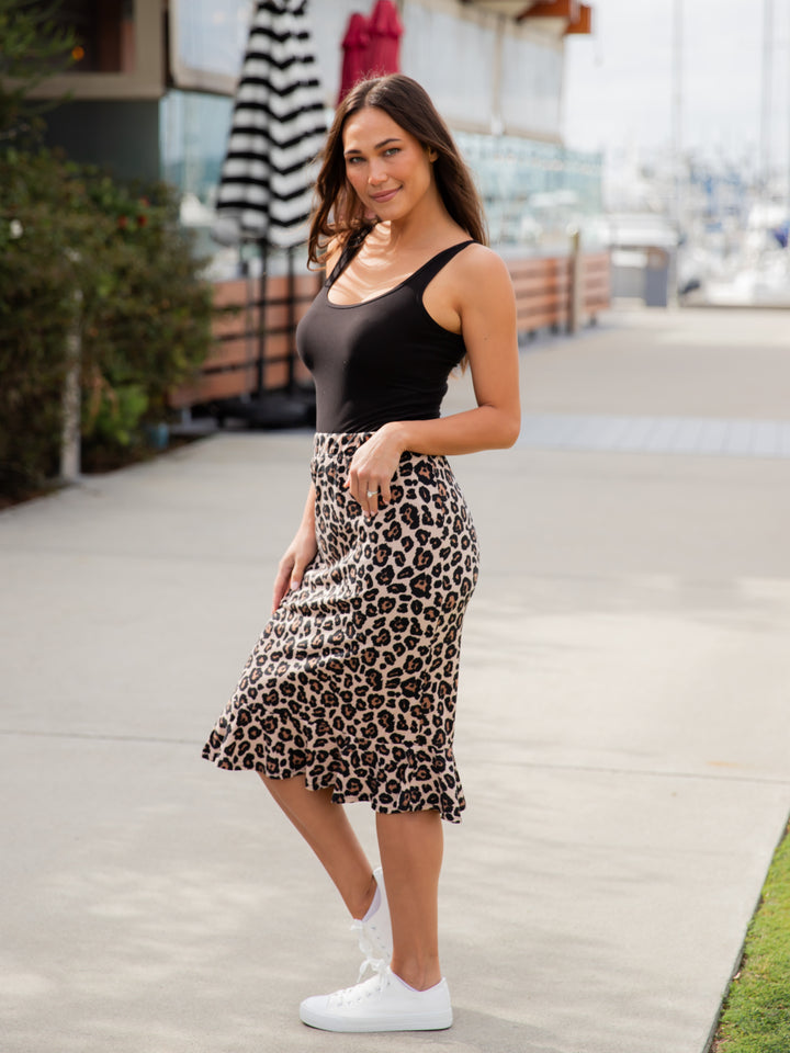 Patterned Ruffle Hem Pencil Skirt