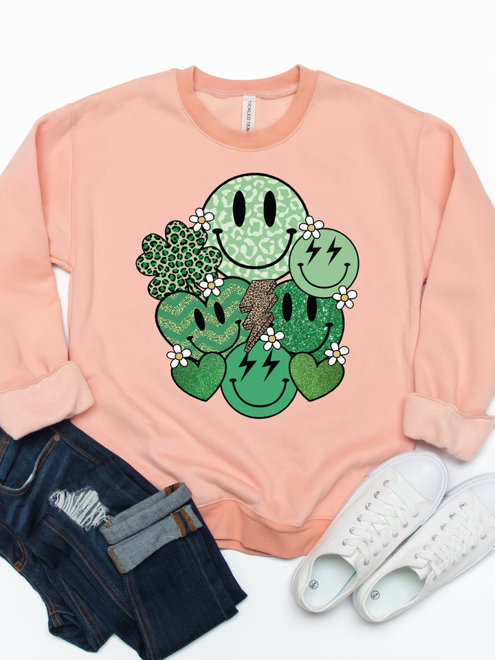 Smiley Clover - Graphic Sweatshirt