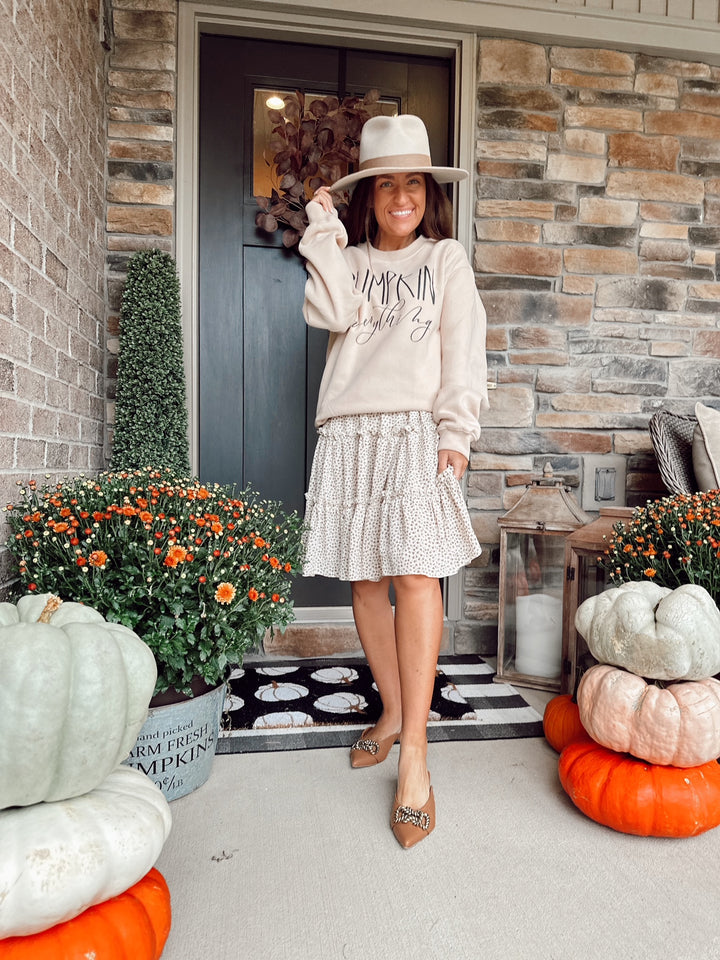 Pumpkin Everything - Graphic Sweatshirt @Savvyskirtgirl