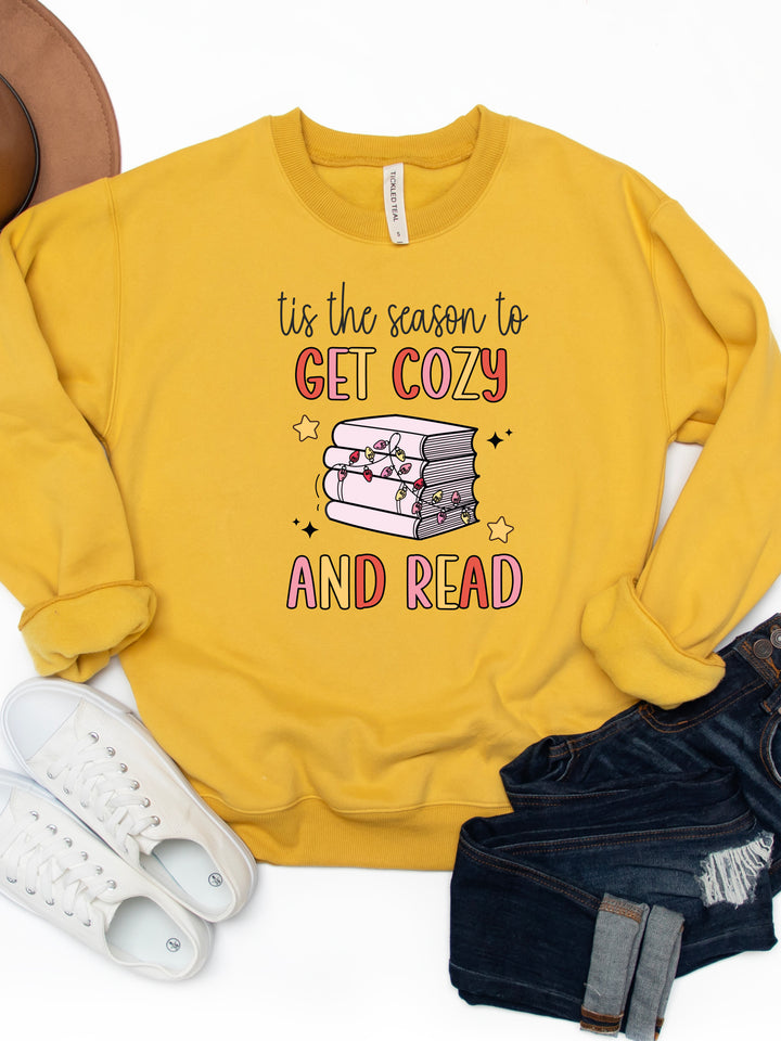 Get Cozy and Read Season - Christmas Graphic Sweatshirt