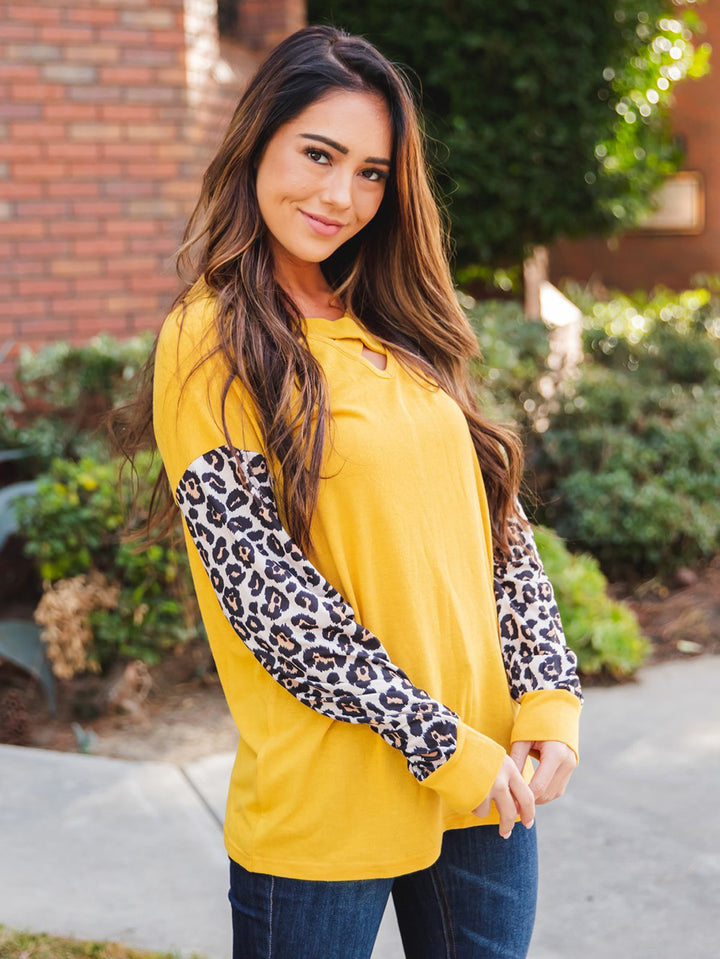 Criss Cross Detail Lyric Top