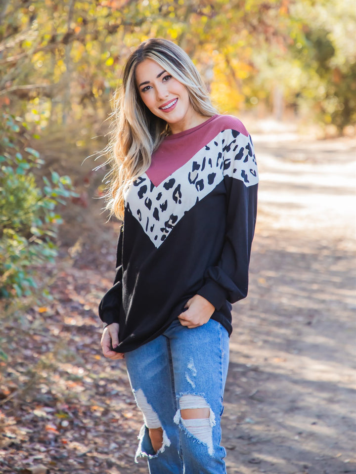 V Detail Animal Print Val Top