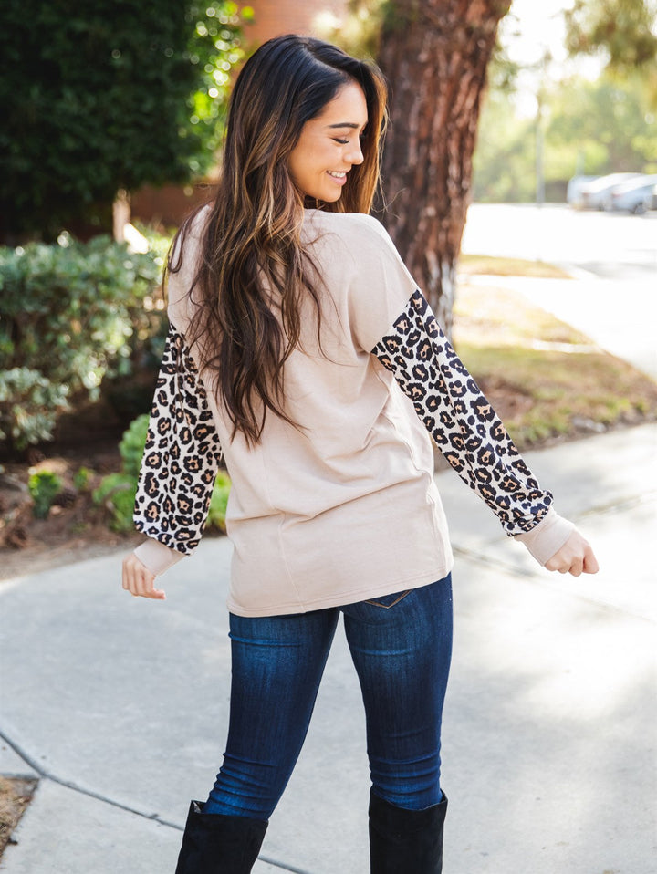 Criss Cross Detail Lyric Top