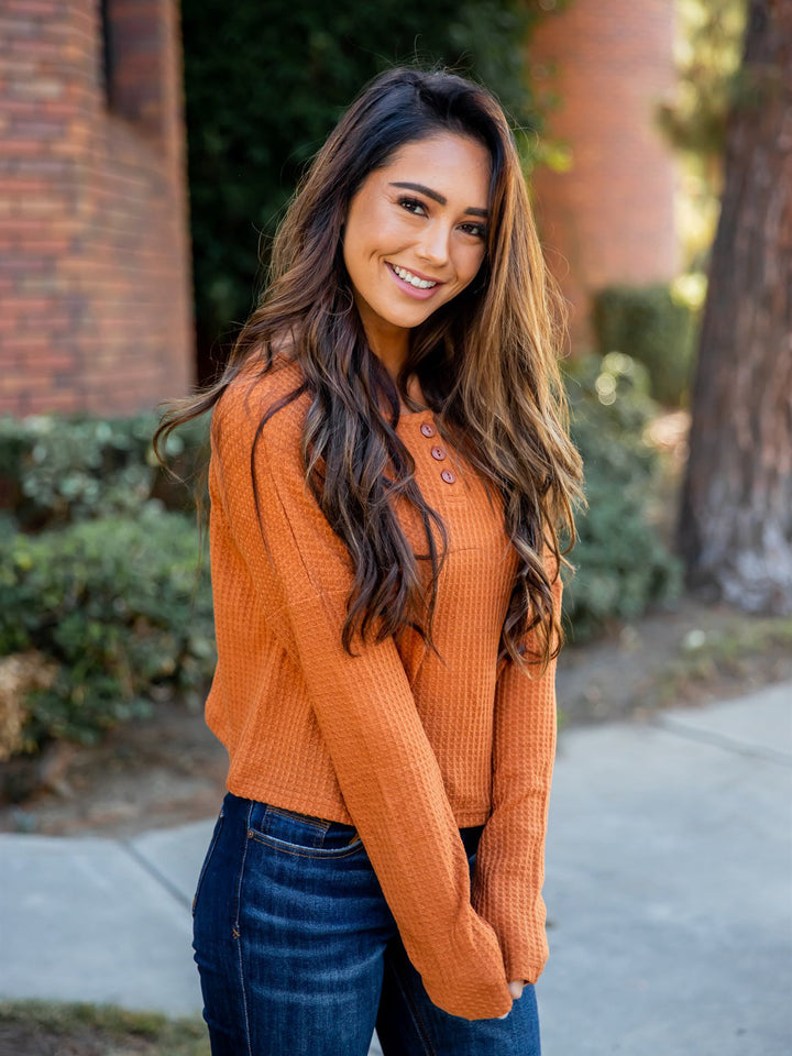 Cropped Button Birdie Top