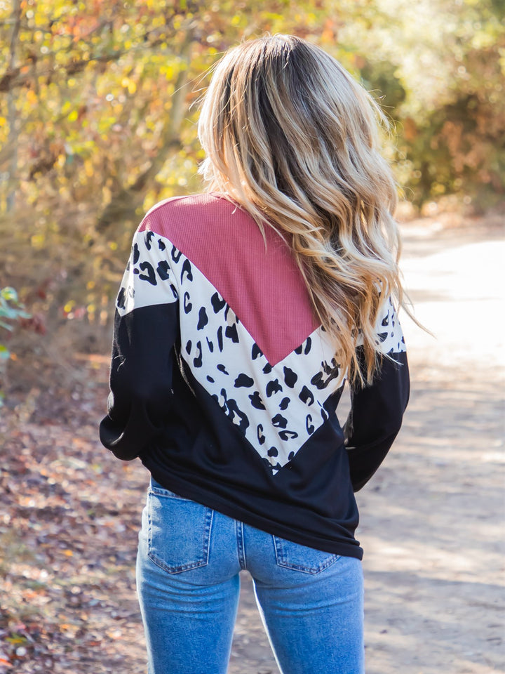 V Detail Animal Print Val Top