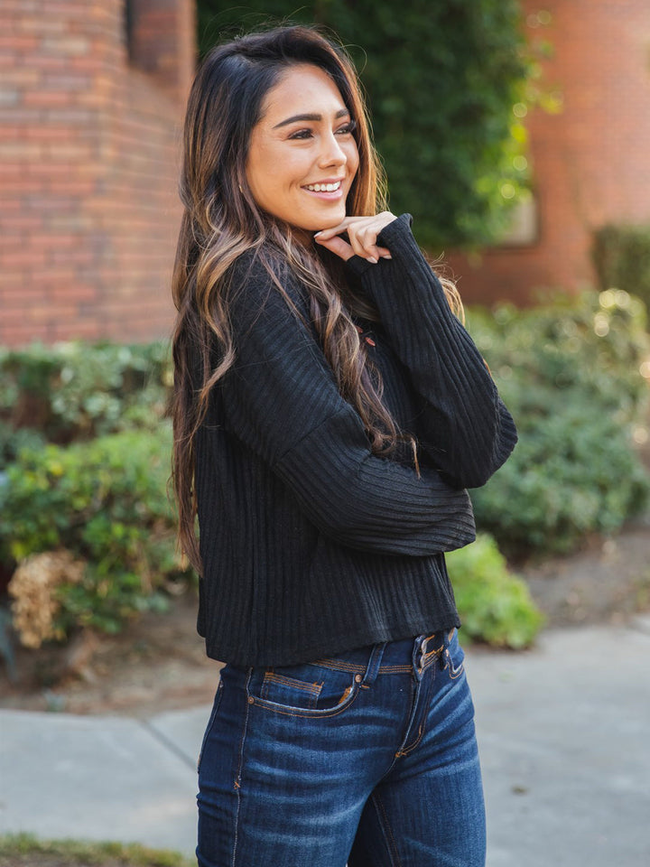 Cropped Button Birdie Top