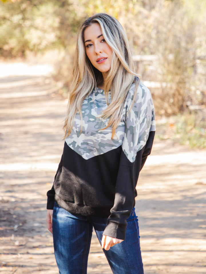 Mila Colorblock Pullover