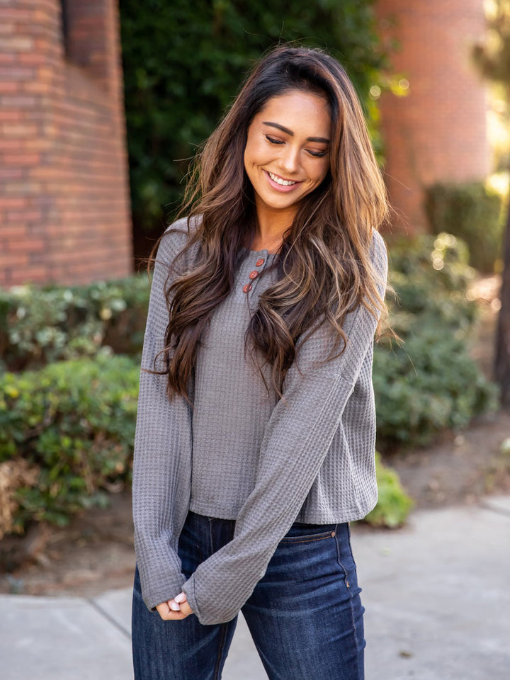 Cropped Button Birdie Top