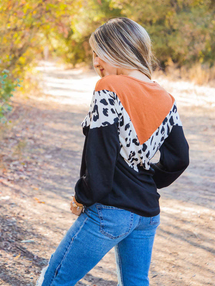 V Detail Animal Print Val Top