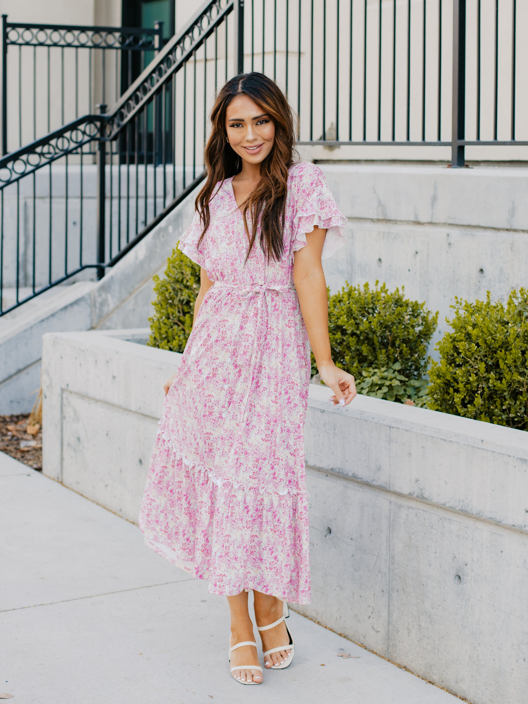Spring Dress Outfit Ideas for Women 2 https://tickledteal.com/cdn/shop/files/7B2A0738_c0d9969f-4ce9-4749-9bb4-676722b8d69f.jpg?v=1705607599&width=1080