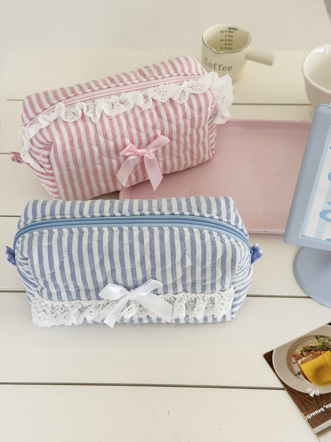 Lace Trim Stripe Quilted Makeup Bag