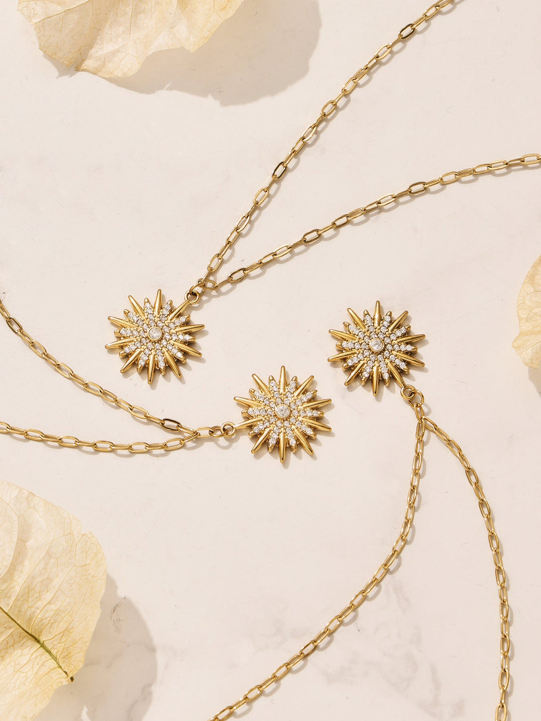 Sparkling Sunburst Pendant Necklace