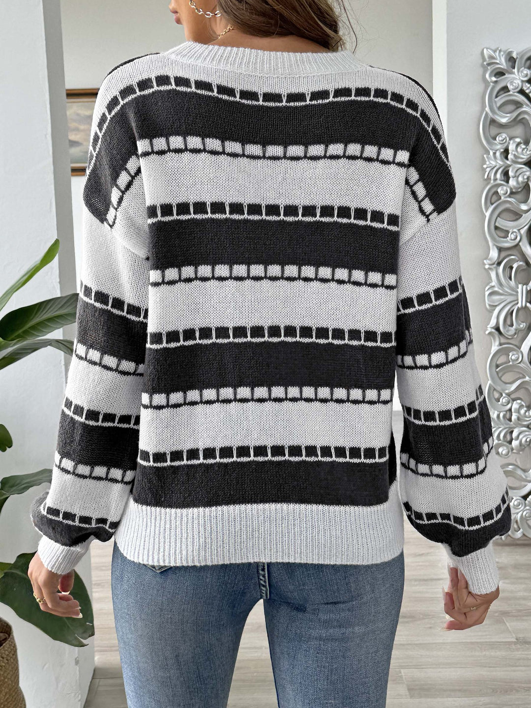Geometric Pattern Stripe Sweater