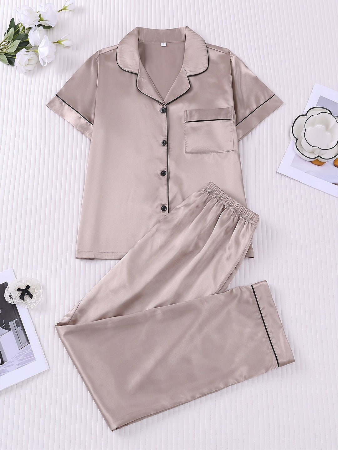 Smooth Fabric Contrast Piping Women's Pajama Set
