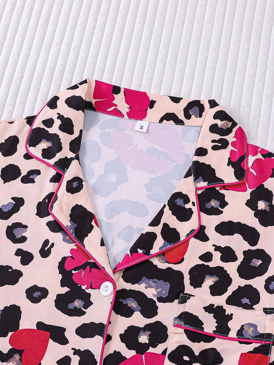 Leopard & Lips Print Women's Pajama Shorts Set