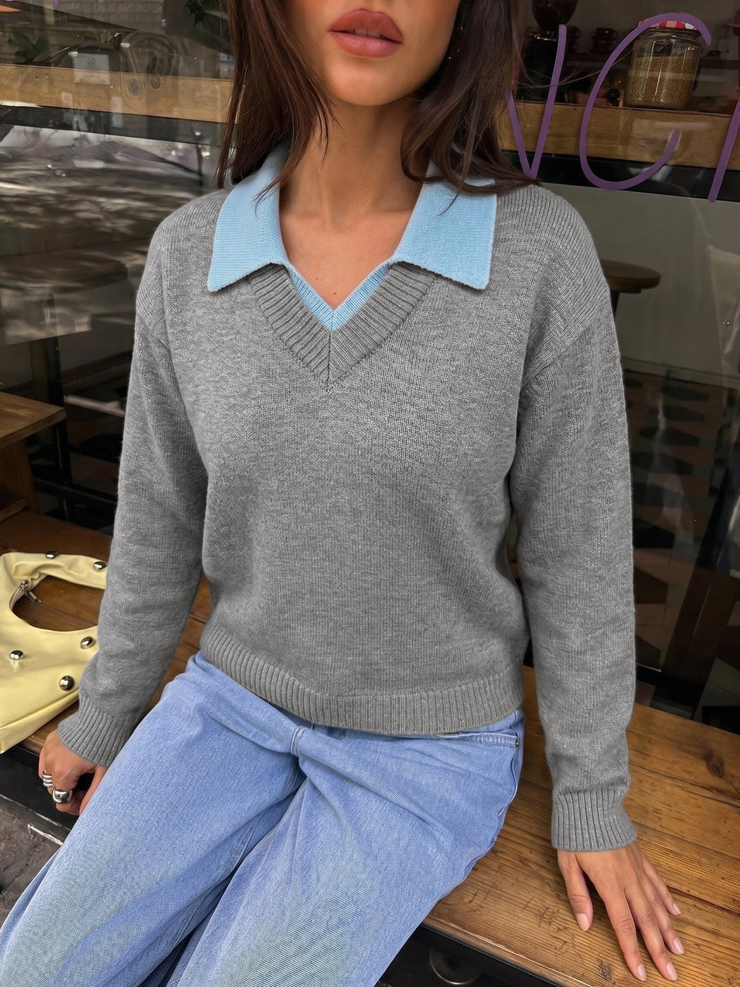Contrast Collar V-Neck Knit Sweater