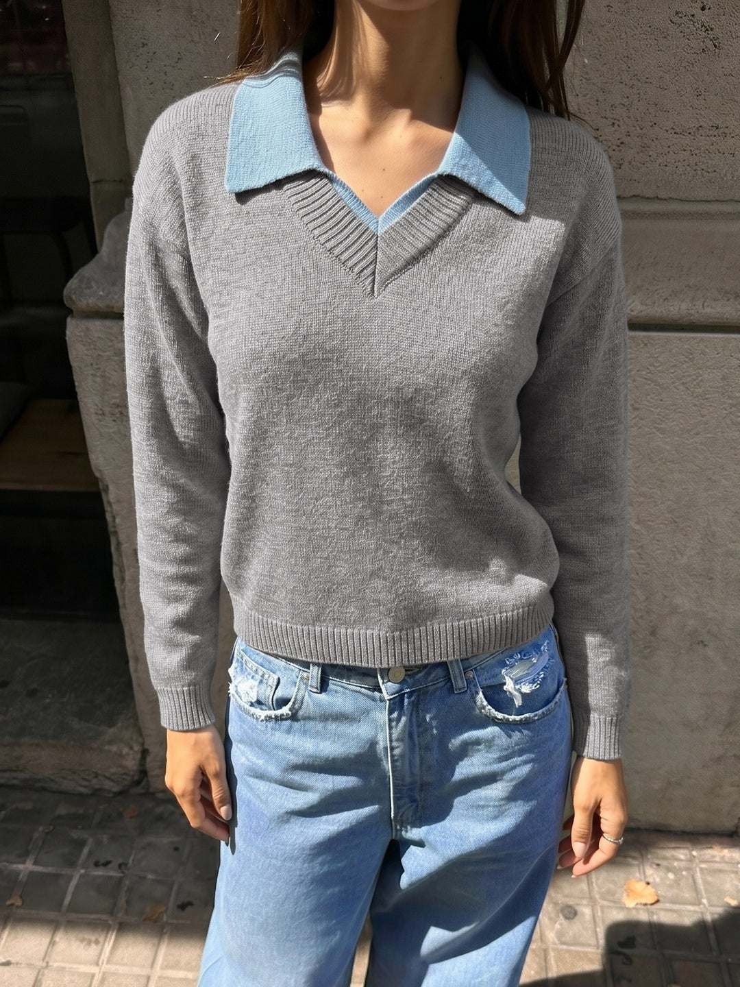 Contrast Collar V-Neck Knit Sweater