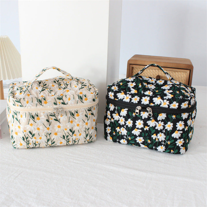 Embroidered Daisy Print Cosmetic Case