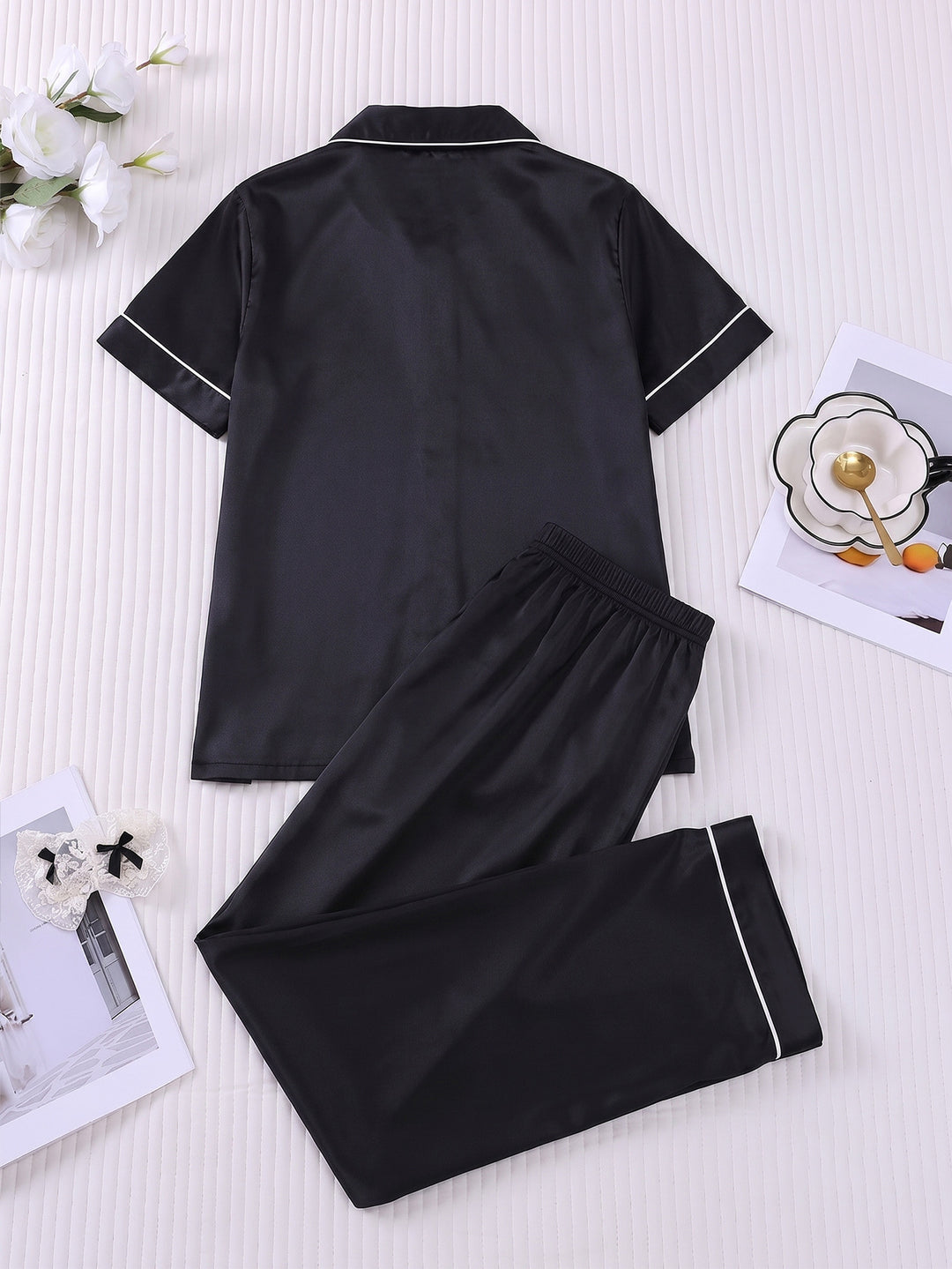 Smooth Fabric Contrast Piping Women's Pajama Set
