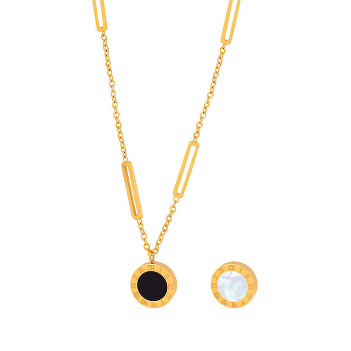 Roman Disc Pendant Necklace