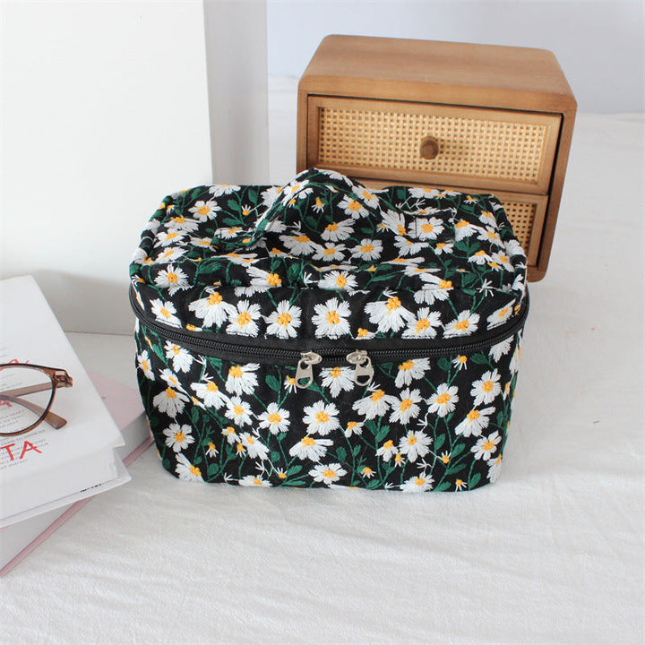 Embroidered Daisy Print Cosmetic Case