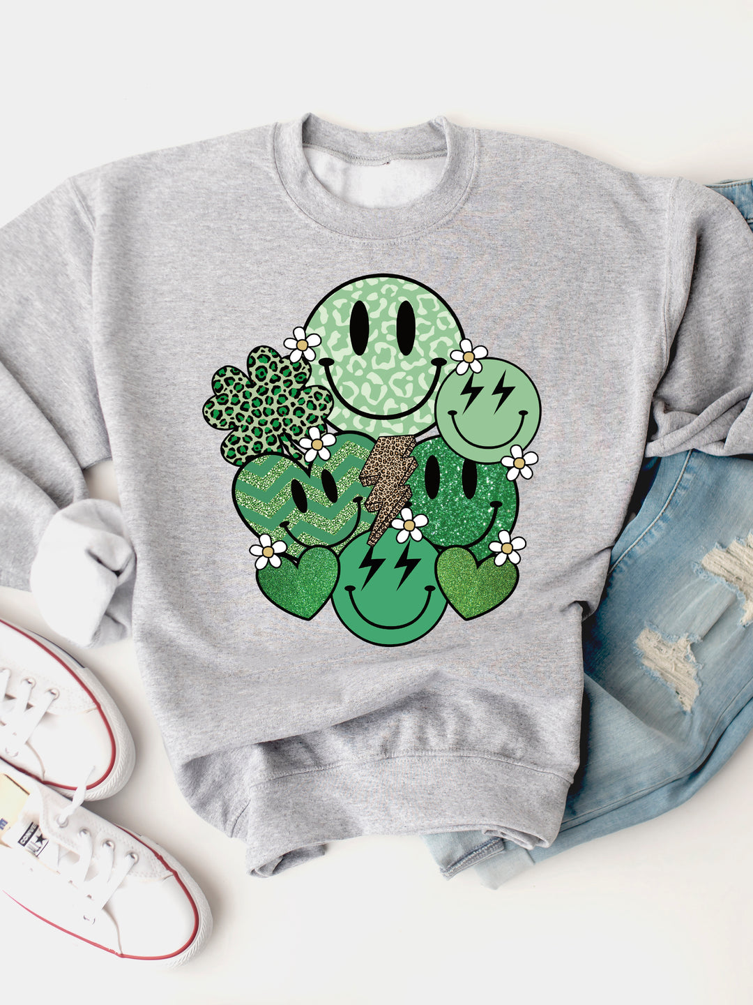 Smiley Clover - Graphic Sweatshirt