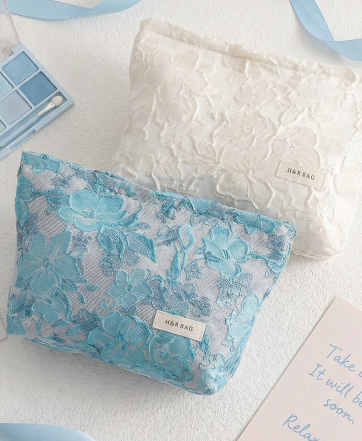 Textured Floral Pattern Cosmetic Pouch