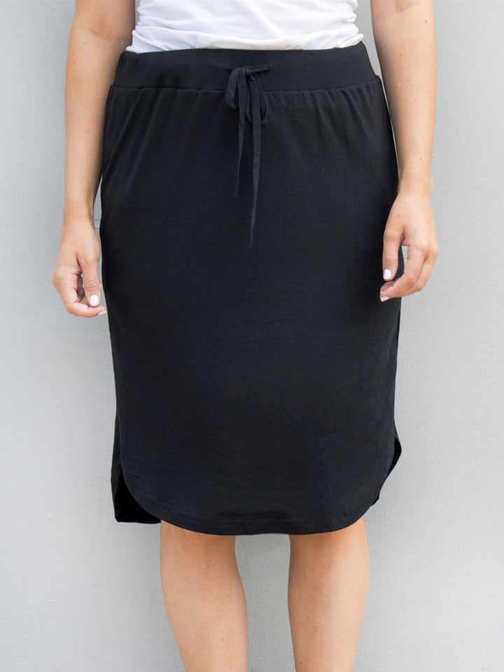 Solid Weekend Skirt - Black