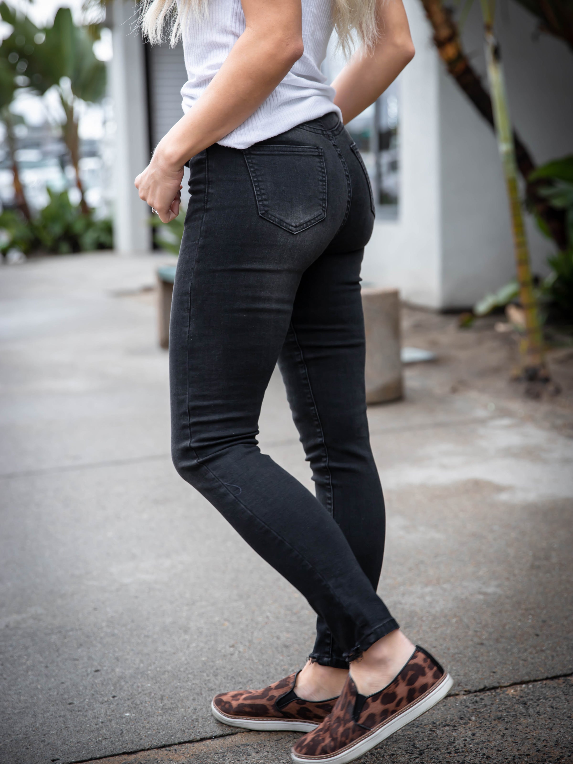 Stretch Skinny Jeans - Vintage Black