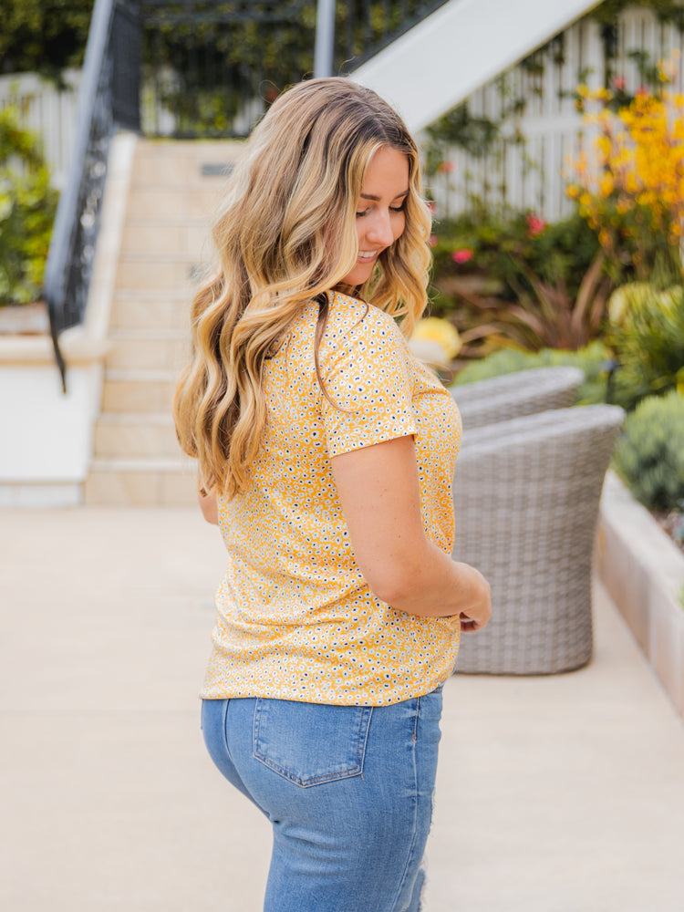 Elly Top - Yellow Floral