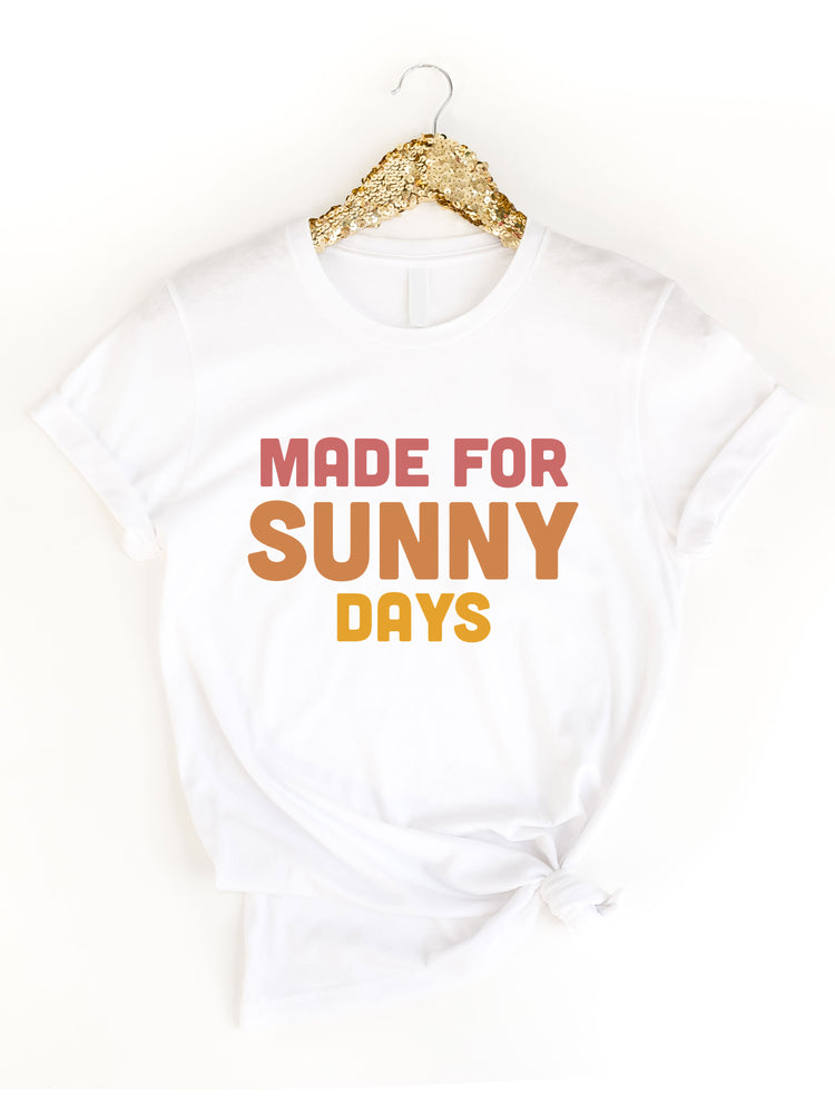 Made for Sunny Days Graphic Tee - @savvyskirtgirl